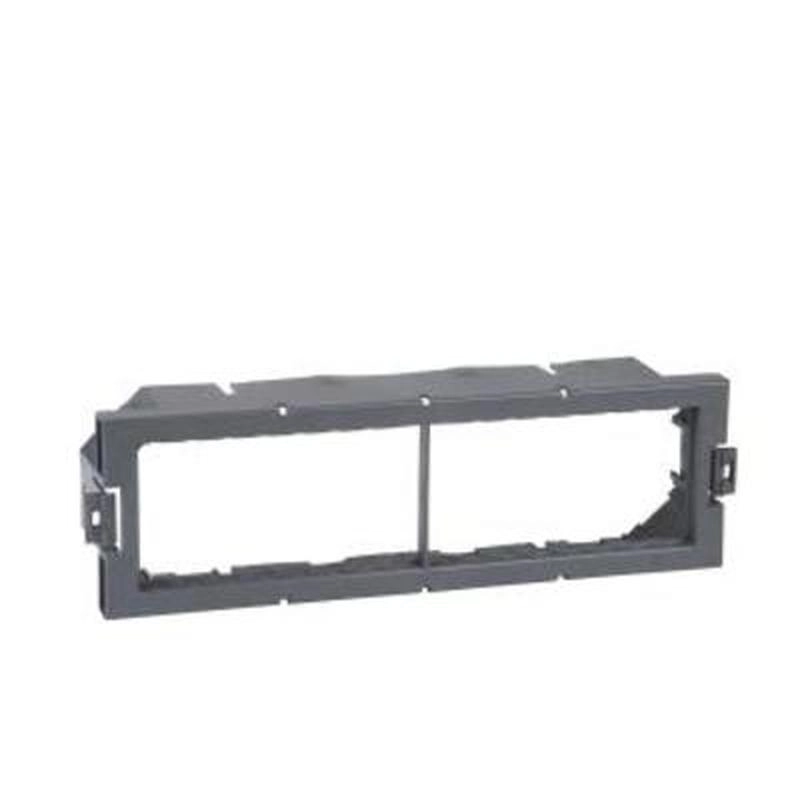  ISM50806 ISM50806 OptiLine 45 - montažni ram za 2 ili 4 elementa, Unica Osnovne informacije
Grupa proizvoda	
OptiLine
Kablovski instalacioni sistem	
Podne kutije
product type	
Ram za montažu
Tip poda	
Pod sa šupljinama
Betonski pod
Dupli pod
Oblik podne kutije	
Pravougaona
colour	
Light grey
quantity package 1 / unit	
4 dela
Dopunske informacije
suitable for	
Za 2-4 Unica utičnice
Način pričvršćivanja	
Zatvaranje sa klikom
Broj modula	
4 modula
product material	
PBT (polibutilen-tereftalat)
Dužina	
216 mm
Visina	
38 mm
Širina	
64 mm