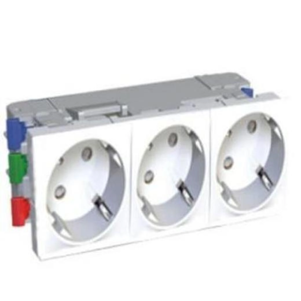  ALB45262 ALB45262 suko priključnica trostruka bela Altira, 3 utičnice, 2p+E sa zaštitom, uzemljenje sa strane, bela. grupa proizvoda: Altira - tip proizvoda ili komponente: utičnica - kompatibilnost grupe proizvoda: OptiLine 70 sa Altira adapterom montažni ram, OptiLine 45 montažni ram - prezentacija uređaja: mehanizam - opis standarda utičnice: uzemljenje sa strane.