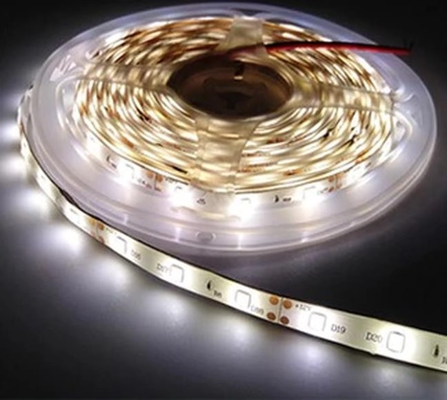  R2232 R2232 LED traka LR4-IP20 SMD5050 60LEDs 12V DC 14,4W/m 4000K, 5m, JOKEL Napon:DC12V 
Diode: SMD5050 
Broj dioda po metru: 60 
Snaga po metru: 14.4W/m 
Jačina svetlosti:10-12lm/LED 
Ip zaštita: IP20
Boja svetlosti: 6500K 
Pakovanje:5m