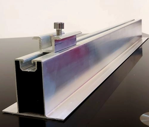  R7665 R7665 Aluminijumski profil centralni 600 mm + vijci,podl. navrtke Nosač solarnih panela