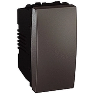  MGU3.161.12 MGU3.161.12 jednopolni prekidač 16A 1M Opis