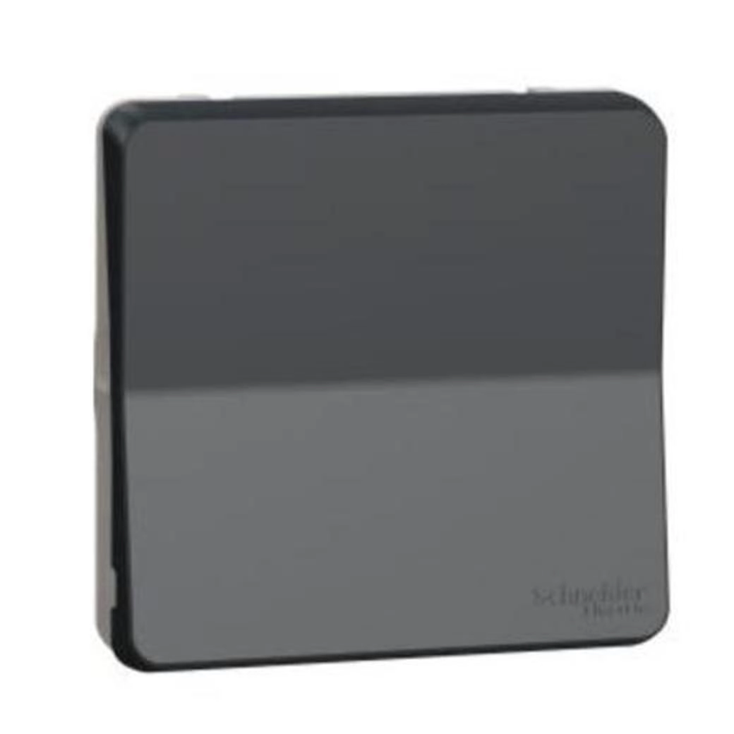  MUR35027 MUR35027 Mureva Styl - taster nadgradni i ugradni - sivi Montaža uređaja	
Nadgradno
Ugradno
Funkcija prekidača	
Taster
Izvršni organ	
Taster
Nazivna struja	
10 A
[ue] nazivni napon	
250 V AC
Uslovi upotrebe	
U zatvorenom/na otvorenom
Materijal	
SEBS
Mesing
ABS (akrilonitril-butadien-stiren)
Način pričvršćivanja	
Sa zavrtnjima bez matice
Kapacitet priključaka	
1.5...2.5 mm² for rigid cable(s)
1.5...2.5 mm² for stranded cable(s)
1.5...2.5 mm² for flexible cable(s)
Dužina ogoljenog dela žice	
13 mm
Chemical and detergent products resistance	
Resistant to alcohol (70 %)
Resistant to alcohol (96 %)
Resistant to A-Lactic Acid
Resistant to diluted quaternary ammonium
Resistant to diluted bleach
Resistant to diluted ammonia
Resistant to soapy water
Resistant to crystal cleaner
Resistant to hydrogen peroxide 10 volumes
Resistant to hexane
Visina	
71 mm
Širina	
71 mm
Dubina	
40 mm